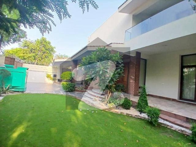 2 Kanal Lash Green Lawn + 2 Kanal Slightly Used Modern Design Most Beautiful Fully Furnished Bungalow For Sale At Prime Location Of DHA Lahore Near To Park Masjid & Commercial Market