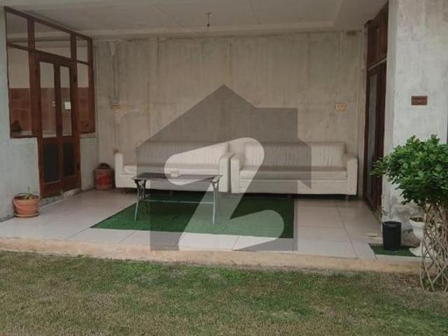 2 Kanal Park Facing Luxury House For Sale in People Colony Canal Road Faisalabad Peoples Colony No 1