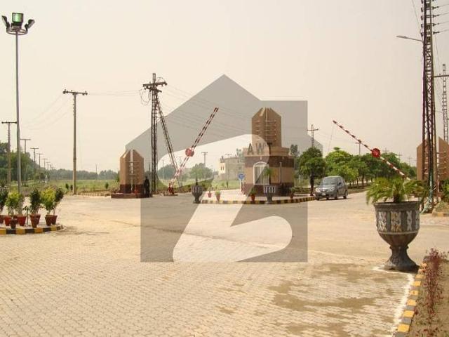 1 Kanal Plot Facing Canal Road