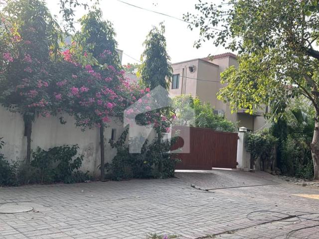 2 Kanal Plot Facing Fotress 2 Side Open Mera Khan Road