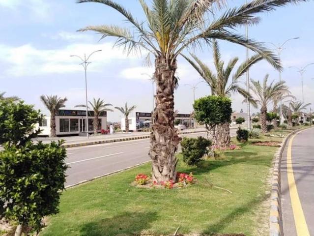 2 kanal residential plot is available for sale Lahore Bahria Town ID 54778