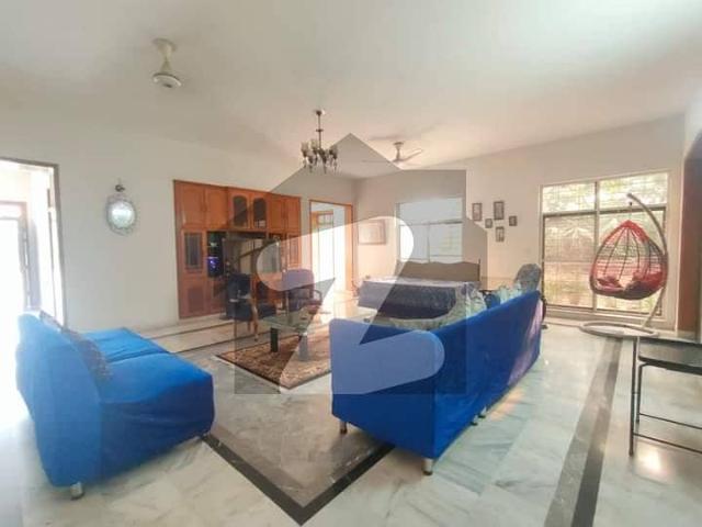 2 Kanal Used Modern Design Well Maintained 10 Bed Room Most Beautiful Bungalow For Sale At Prime Location Of Dha Lahore Near To Sheba Park Masjid & Commercial Market Plot Price House