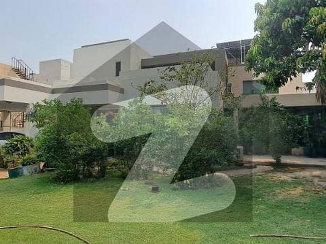 2 Kanal Used Modern Design Most Beautiful Basement Bungalow For Sale At Prime Location Of DHA Lahore Near To Park Masjid & Commercial Market