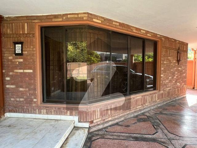 2 Kanal Used Modern Design Most Beautiful Bungalow For Sale At Prime Location Of Dha Lahore Near To Park Masjid & Commercial Market