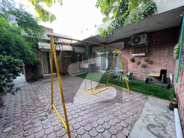 2 Kanal Used Modern Design Single Storey Bungalow For Sale At Prime Location Of Dha Lahore Near To Park Masjid & Commercial Market. DHA Phase 2 Block R
