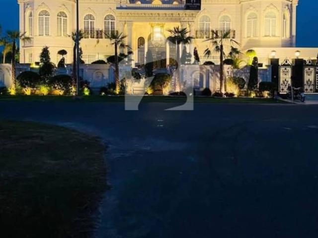 2 kanal victorian palace available for sale in the heart of dha