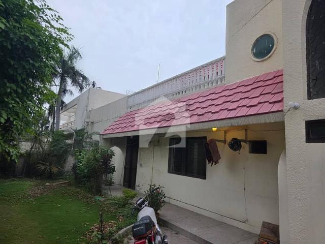 2 Kanal 7 Marla House Is Available On Rent In Ahmad Block New Garden Town