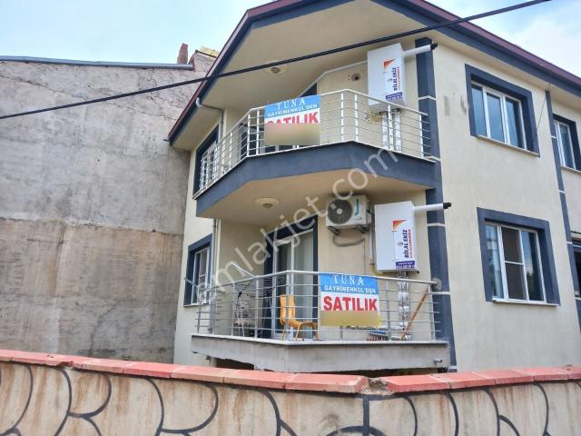 2 Katlı 262 M² Arsa İçinde Müstakil Ev Satılık