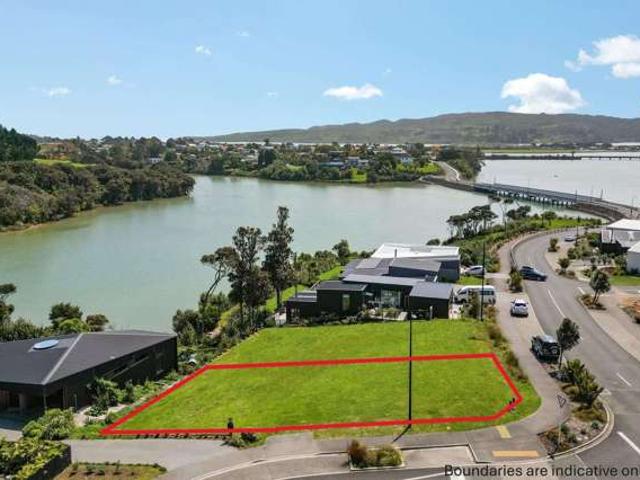 2 Koromiko Lane, Raglan, Waikato