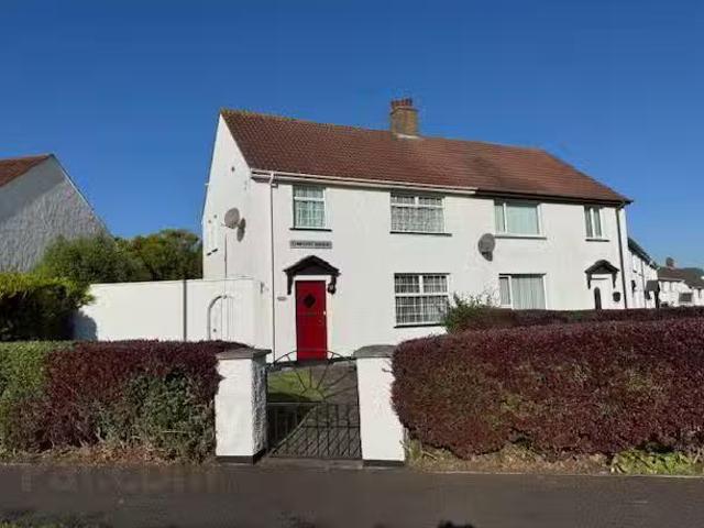 2 Lumfiord Avenue