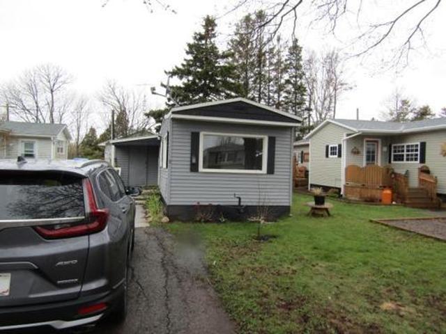 2 Linkletter Estates, Summerside, PE, C1N 4B2 house for sale.