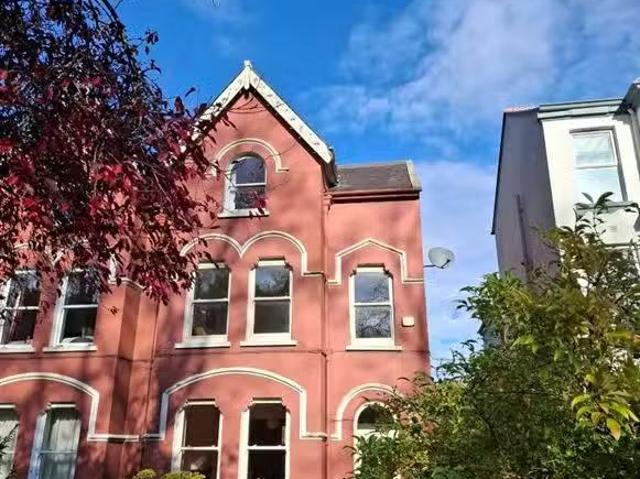 2 Lisaniska, Western Road, Cork. Cork City, Cork, T12 HHC9