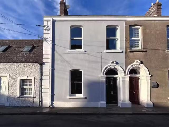 2 Little Strand Street, Skerries, Co. Dublin, K34TR72 is for s.