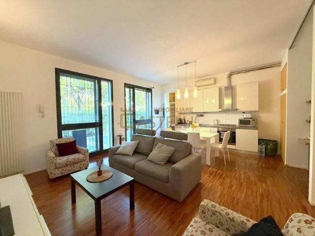 2 Locali Alzaia Naviglio Pavese 1.400€