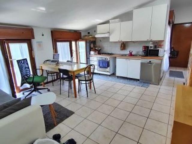 2 locali con Terrazzo