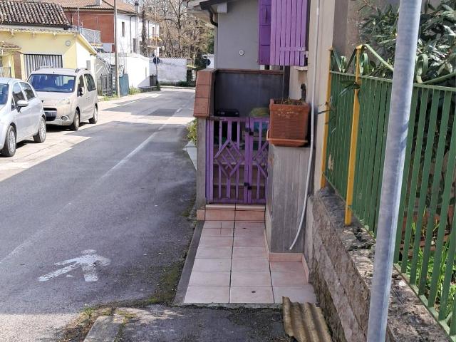 2 locali in vendita a Cesena, Borello