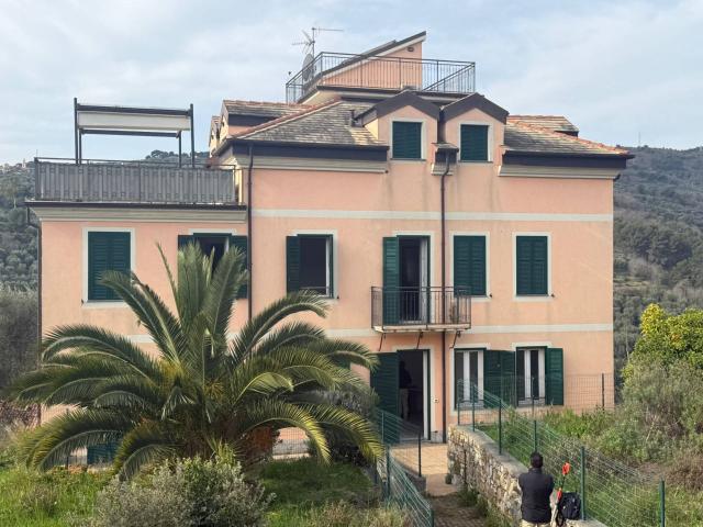 2 locali in vendita a Diano Castello