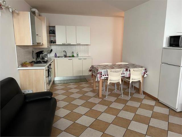 2 locali In Affitto