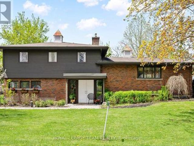 2 Lockview Road, Ottawa, ON, K4M 1B2 house for sale | Listing ID X13416 | Royal LePage