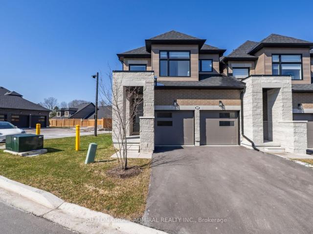 2 Lois Torrance Trail, Uxbridge | For Sale @ $979,900 | Condos. Ca