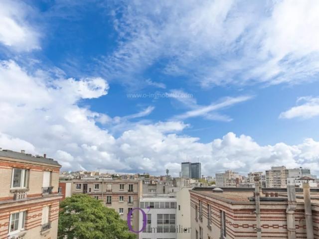 2 p. 40m², dernier étage, vue dégagée, charme, calme