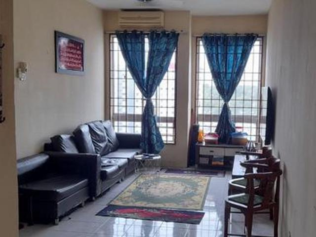 2 PARKING Vista Impiana Apartment Bukit Serdang Sri Kembangan