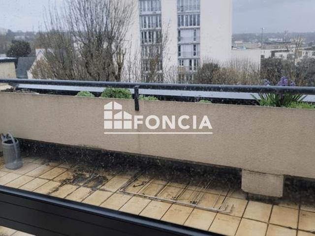2 pieces balcon proximite gare
