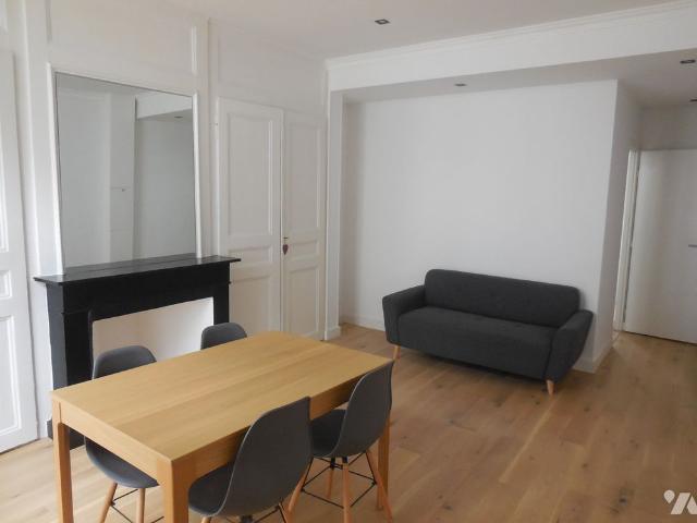 2 PIECES 40 M² MEUBLE LILLE WAZEMMES SAINT MICHEL. A 5 mn du métro Gambetta ou République
