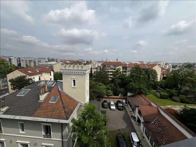 2 pièces 42,24 m² 5ème étage Colocation non autorisée