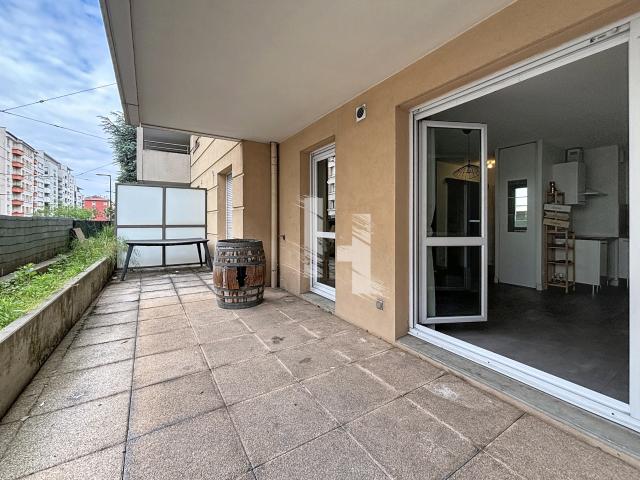 2 PIÈCES 42M2 + TERRASSE DE 23M2