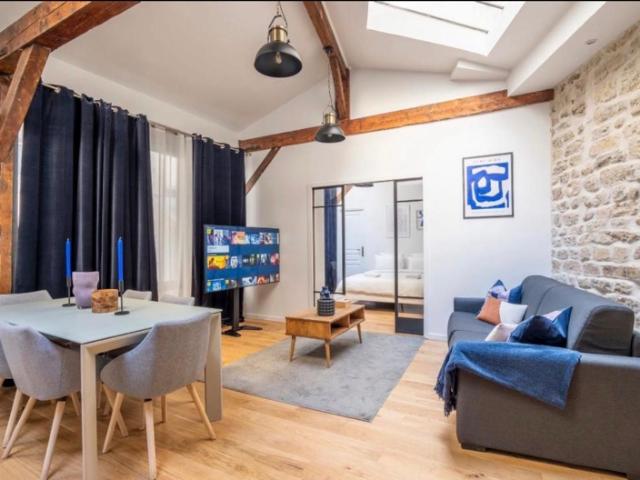 2 pieces 47 m2 style loft 75010 Paris