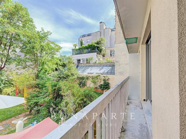 2 pièces 44m2 Lamarck Caulaincourt 44m² Paris 18ème