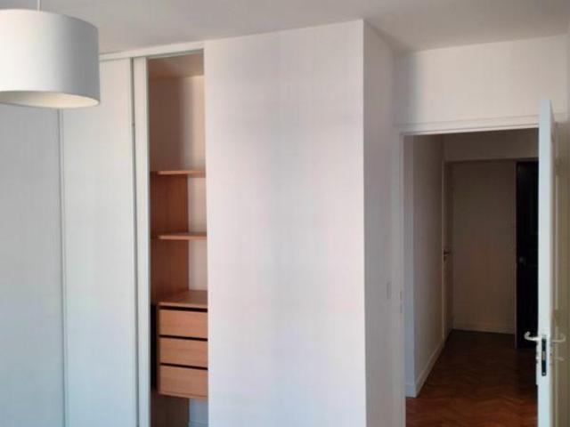 2 PIECES 45 m2 AVEC PARKING