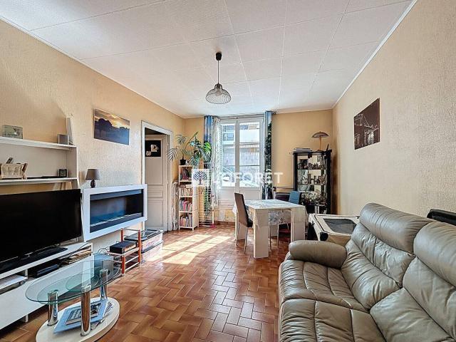 2 pièces 46m² belle hauteur sous plafond MENTON CENTRE