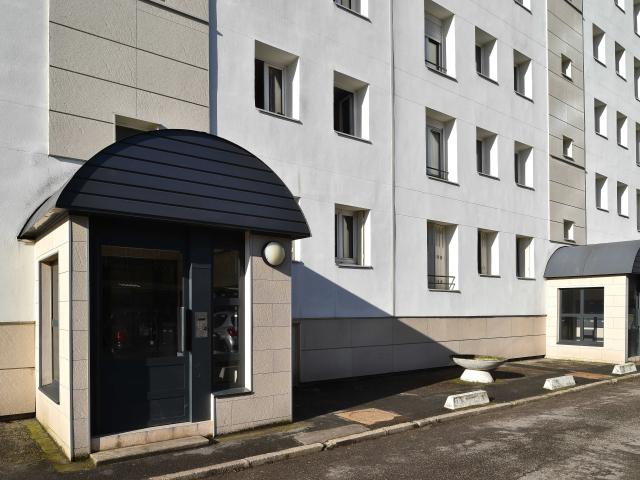 2 pièces · 49 m²