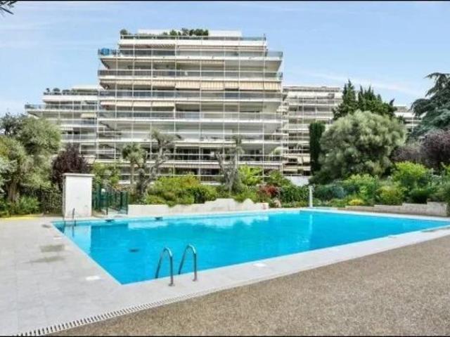 2 PIECES 54 M² MAS DE TANIT JUAN LES PINS