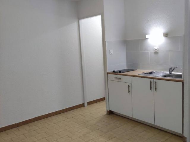 2 pièces, 25m², en location à Sete 490 € par mois