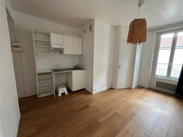 2 PIECES 28M²