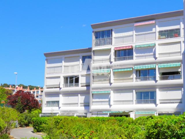 2 pièces, 33m², en location à Sete 404 € par mois