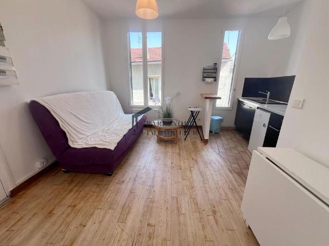 2 pièces 30m² F2 GARE A 10 MIN LOCATION MEUBLE LE BOURGET