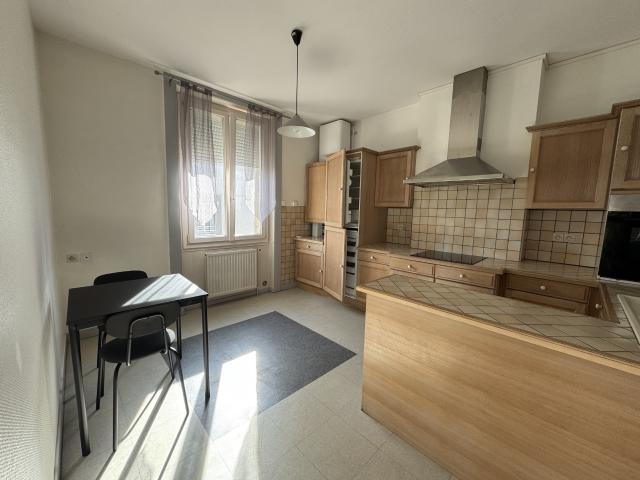 2 pièces 37 m2 Saint Genest Lerpt
