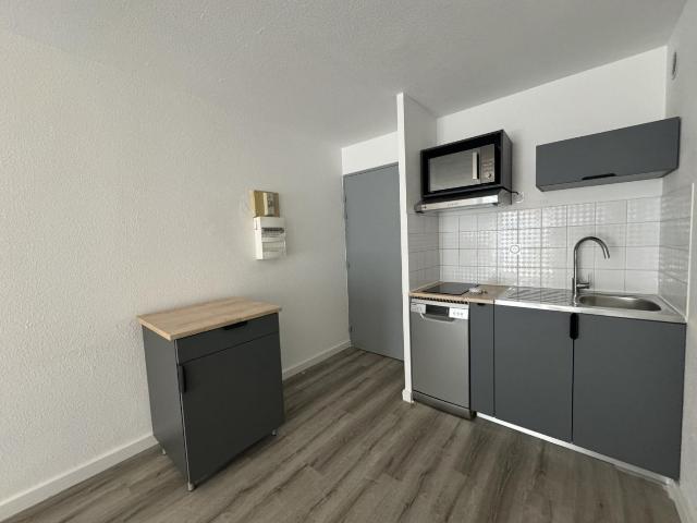 2 pièces, 34m², en location à Sete 626 € par mois