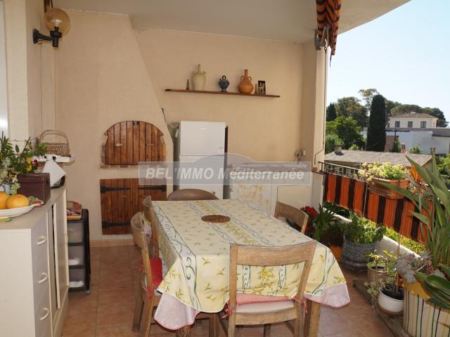 2 Pièces, Terrasse, Cave et Garage