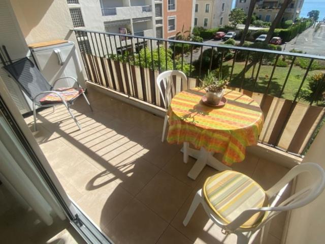 2 PIECES VUE MER BALCON PLACE DE PARKING