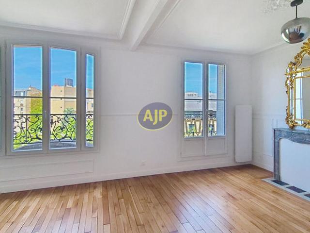 2 pièces à louer meublé Rue d'Alésia Paris 14