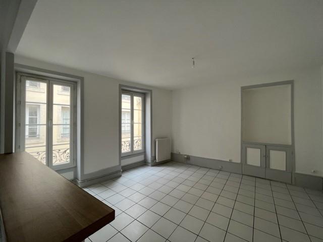 2 pièces à louer