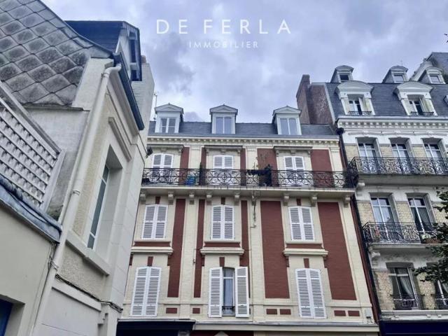 2 PIECES AU COEUR DE TROUVILLE SUR MER