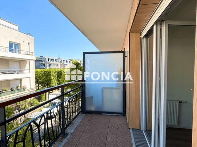 2 pieces avec balcon