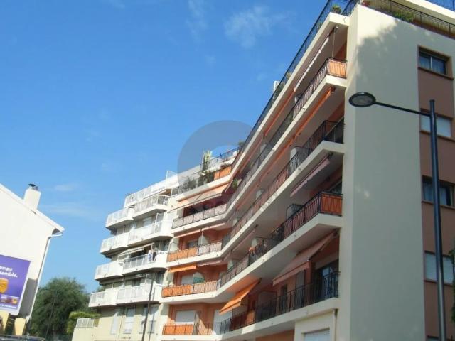 2 PIECES AVEC BALCON, cave