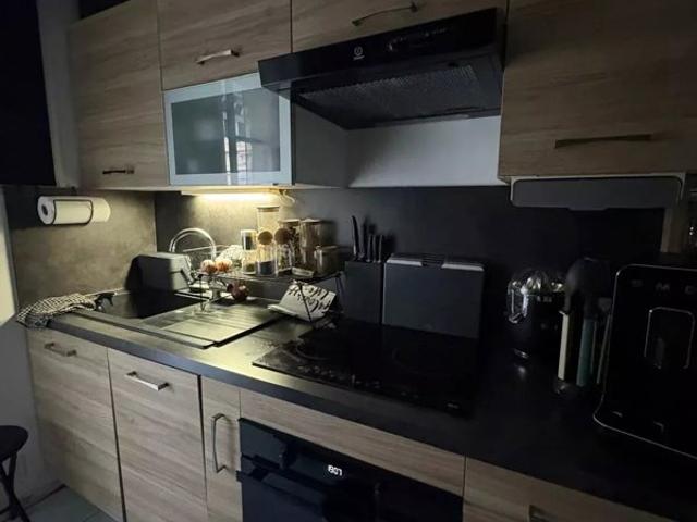 2 pièces avec balcons et cave
